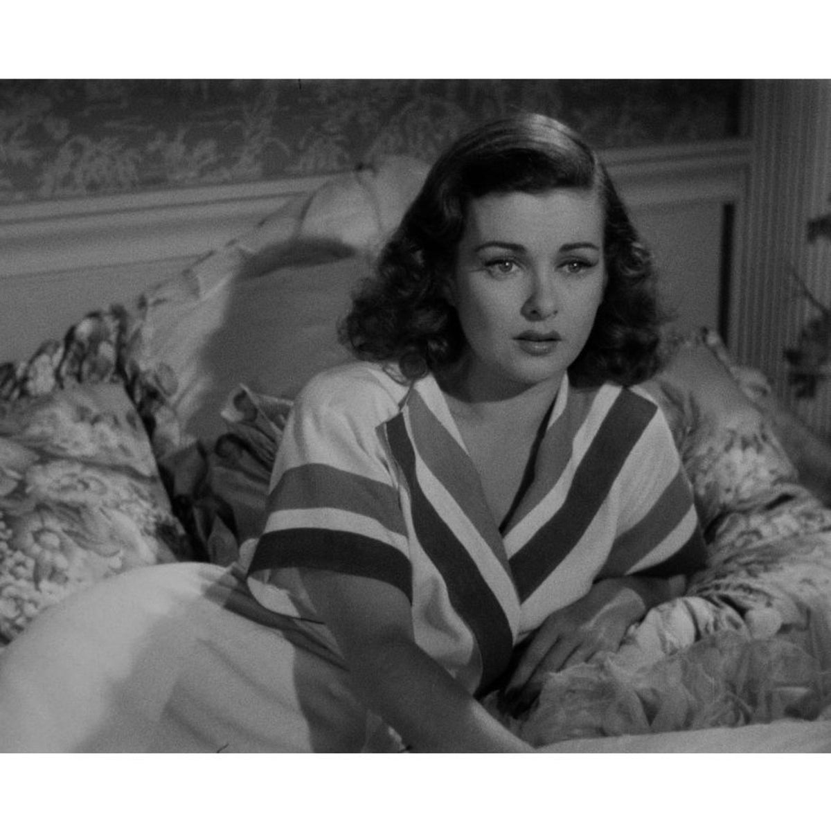 Scarlet Street 1945 Classic Film Noir Drama on DVD