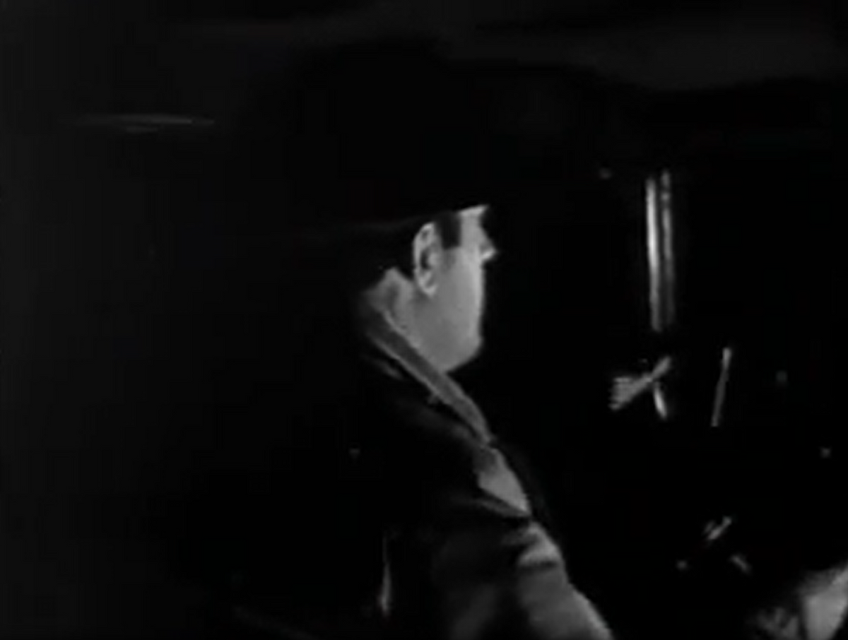 The Ghost Walks (1934) Mystery Horror DVD Collector Edition